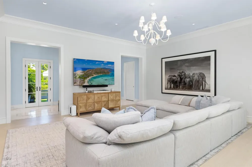 208 Sandpiper Drive Palm Beach, FL 33480