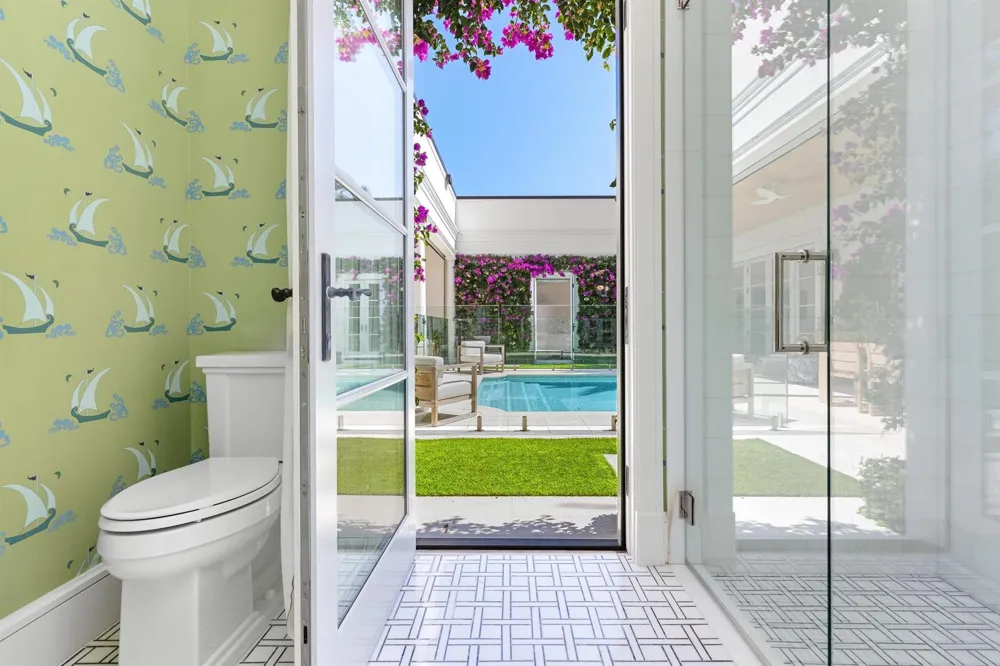 208 Sandpiper Drive Palm Beach, FL 33480