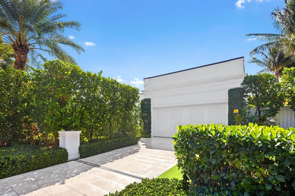 208 Sandpiper Drive Palm Beach, FL 33480