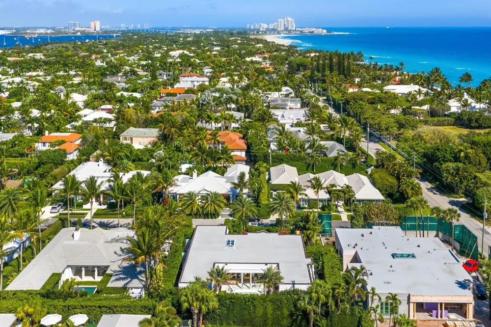 208 Sandpiper Drive Palm Beach, FL 33480