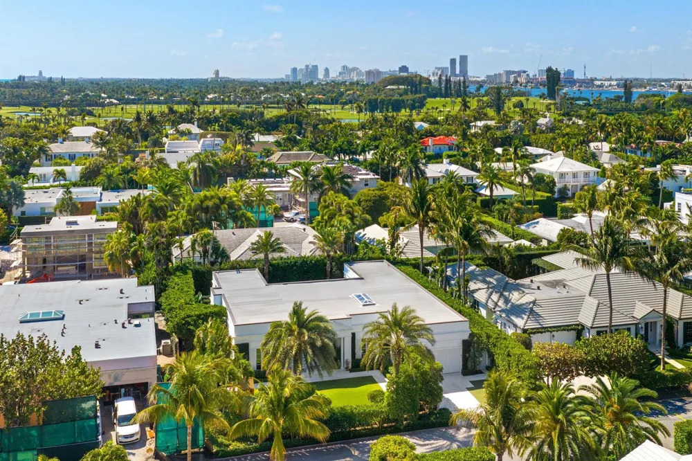 208 Sandpiper Drive Palm Beach, FL 33480