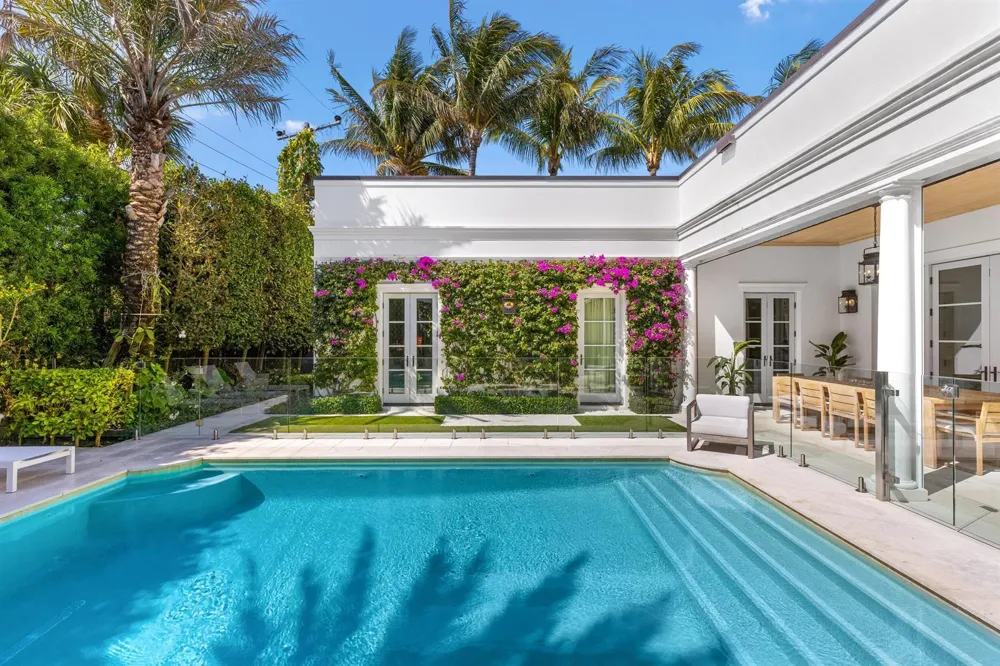 208 Sandpiper Drive Palm Beach, FL 33480