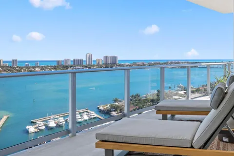 220 Lake Shore Drive #2112