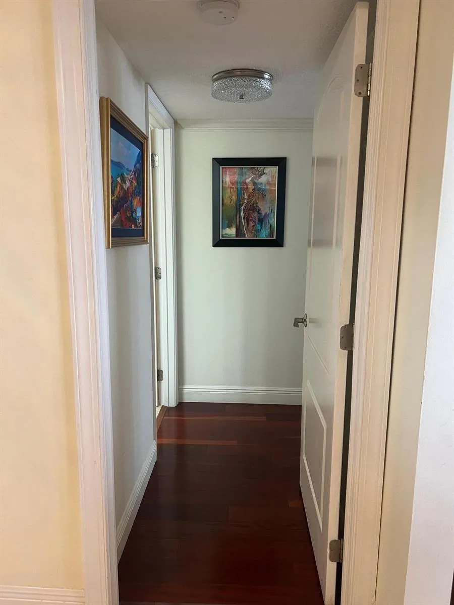 3400 Ocean Drive #906 Singer Island, FL 33404