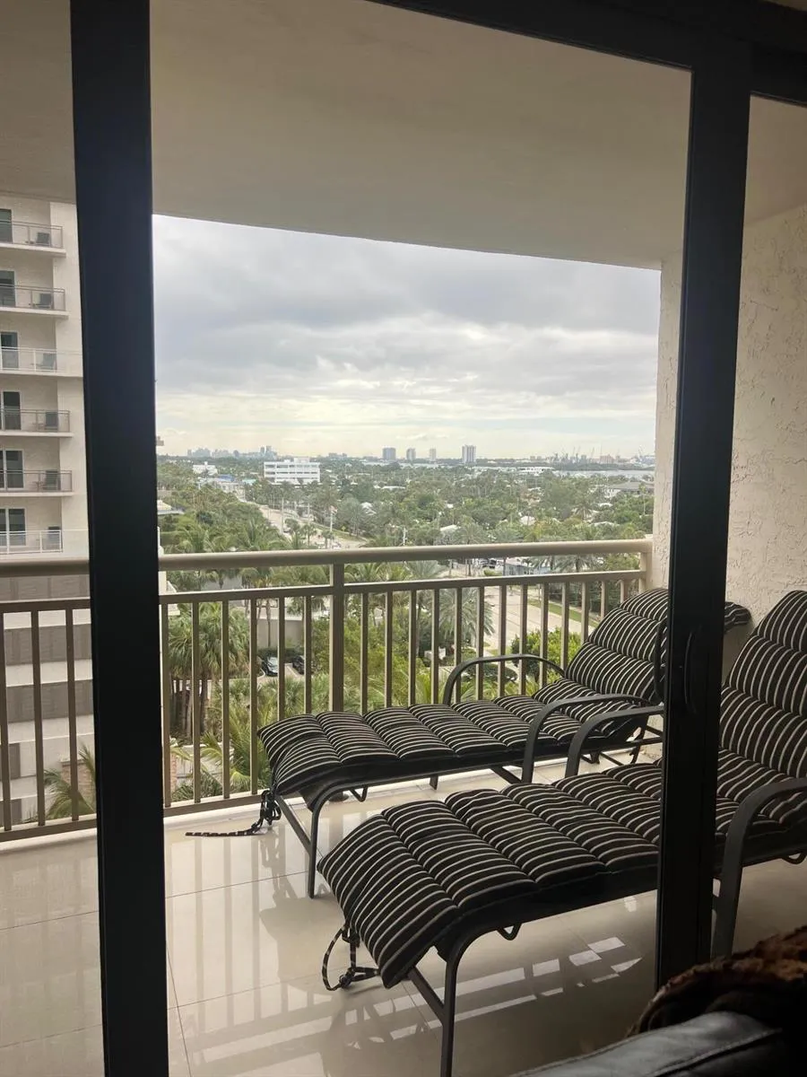 3400 Ocean Drive #906 Singer Island, FL 33404
