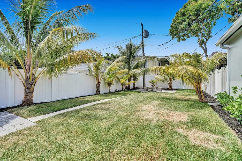 1969 NE 5th Street #1-2 Deerfield Beach, FL 33441