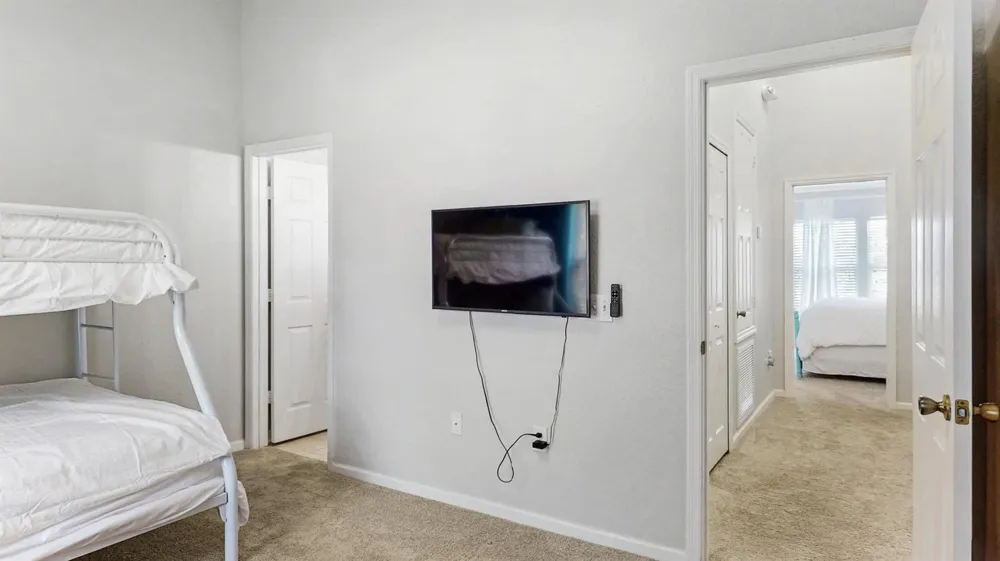 7650 Sir Kaufmann Court Kissimmee, FL 34747