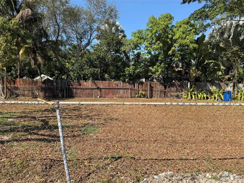 1201 NE 3rd Avenue Fort Lauderdale, FL 33304