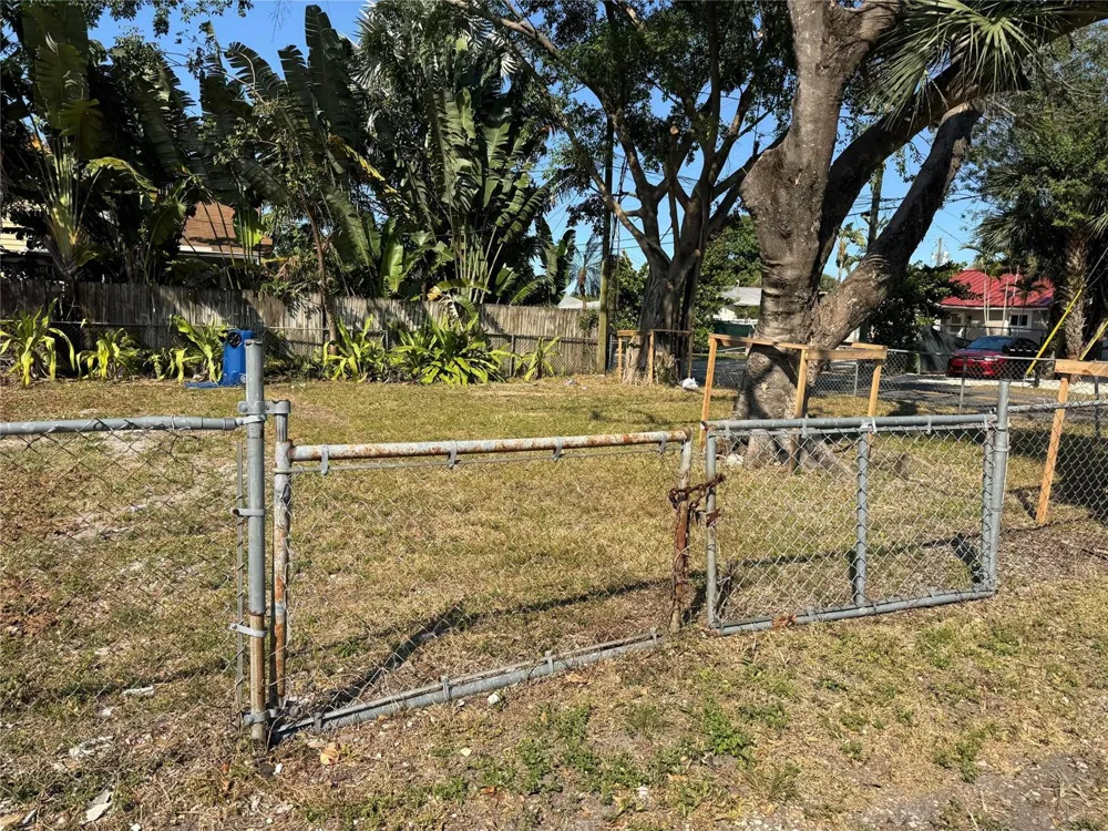 1201 NE 3rd Avenue Fort Lauderdale, FL 33304