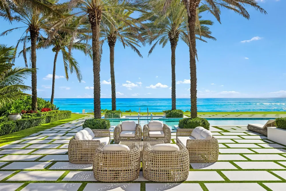 900 S Ocean Boulevard Manalapan, FL 33462