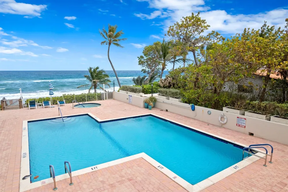 4605 S Ocean Boulevard #3b Highland Beach, FL 33487