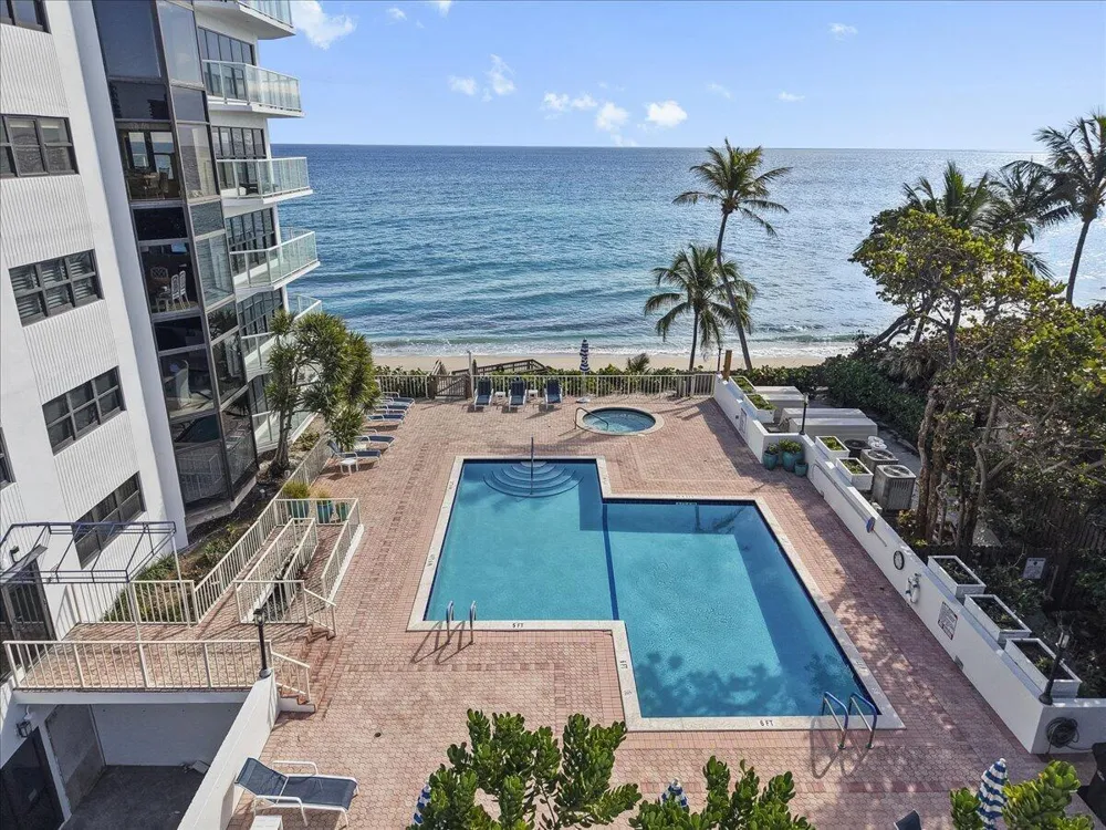 4605 S Ocean Boulevard #3b Highland Beach, FL 33487