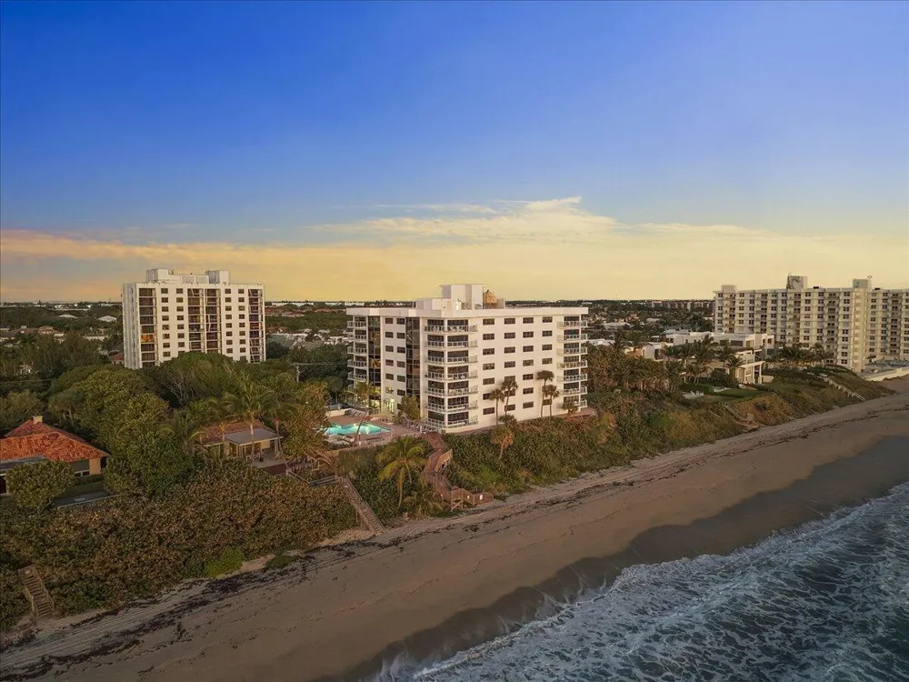4605 S Ocean Boulevard #3b Highland Beach, FL 33487