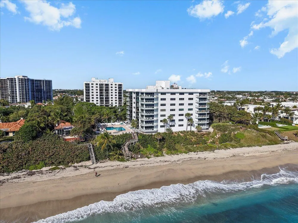 4605 S Ocean Boulevard #3b Highland Beach, FL 33487