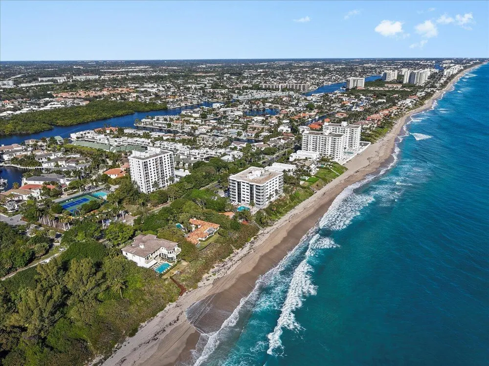 4605 S Ocean Boulevard #3b Highland Beach, FL 33487