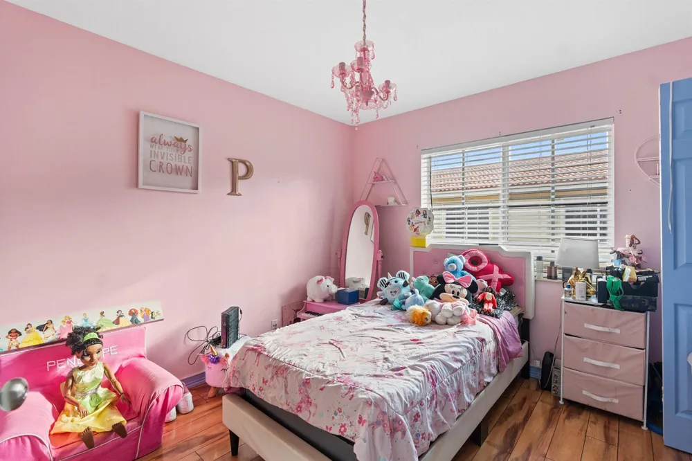 176 SE 2nd Street SE Deerfield Beach, FL 33441