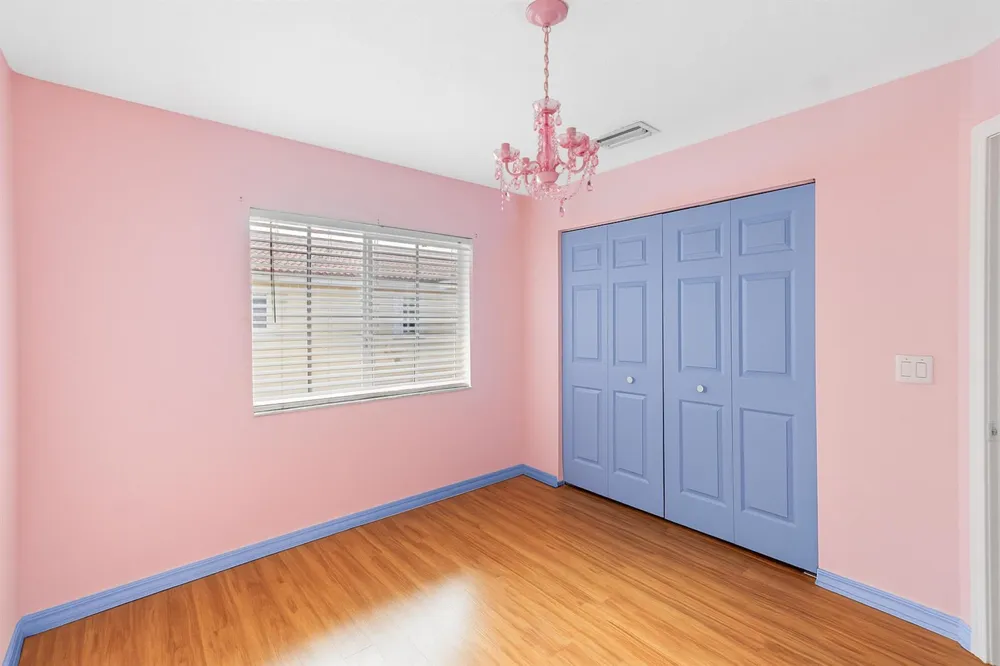176 SE 2nd Street SE Deerfield Beach, FL 33441