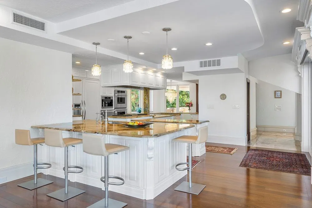 1880 S Ocean Boulevard Manalapan, FL 33462