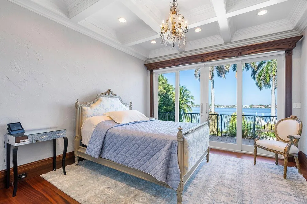 1880 S Ocean Boulevard Manalapan, FL 33462