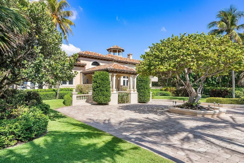 1880 S Ocean Boulevard Manalapan, FL 33462