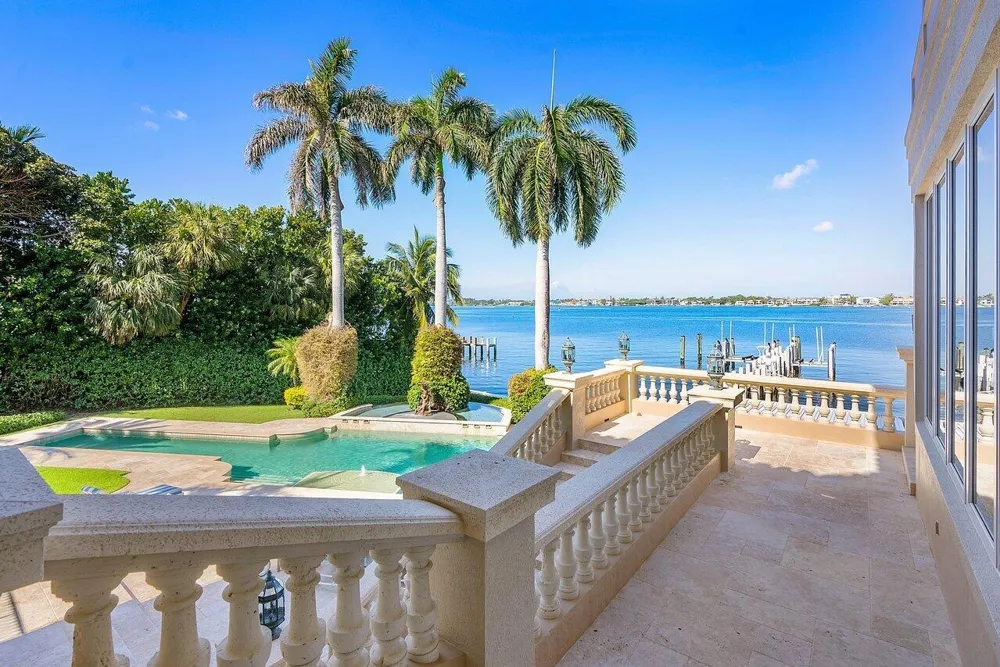 1880 S Ocean Boulevard Manalapan, FL 33462