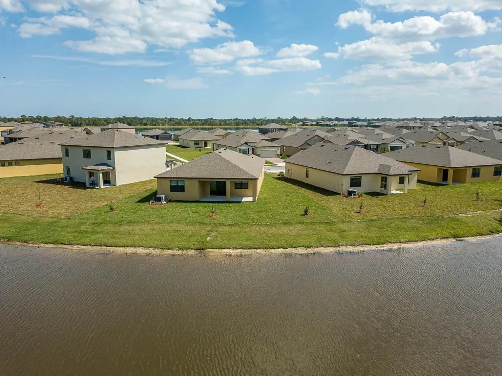 1863 Farmhouse Road SE Palm Bay, FL 32909
