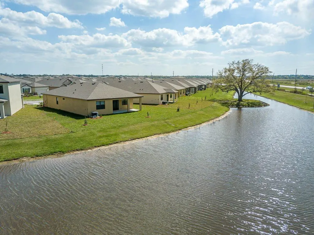 1863 Farmhouse Road SE Palm Bay, FL 32909