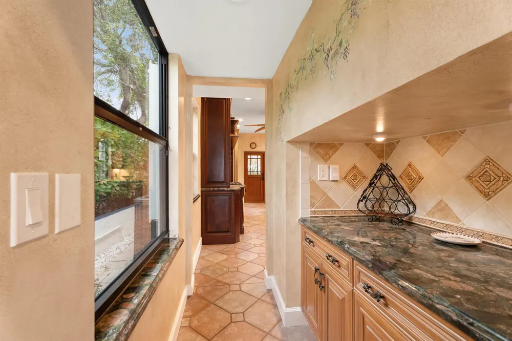 114 S Lake Drive Lantana, FL 33462