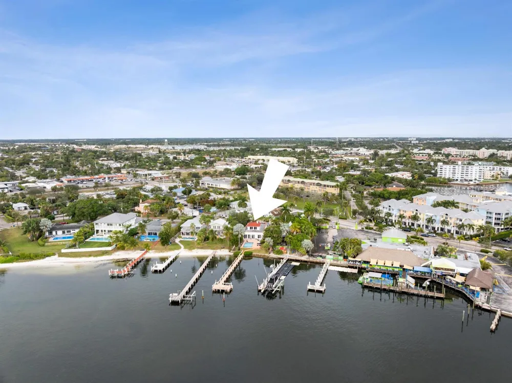 114 S Lake Drive Lantana, FL 33462