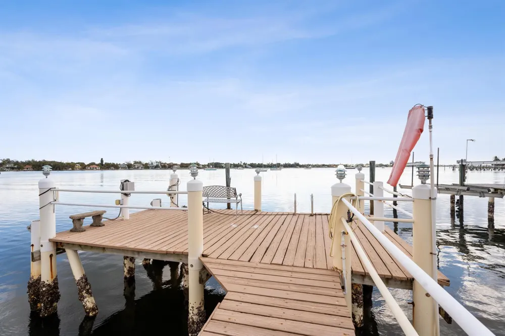 114 S Lake Drive Lantana, FL 33462
