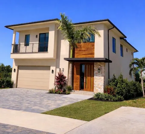 245 NE 11th Street