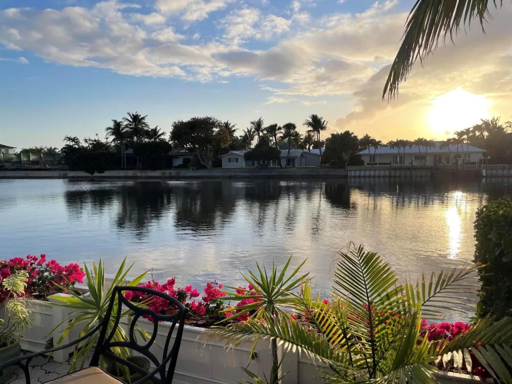 2272 S Ocean Boulevard #T6 Palm Beach, FL 33480