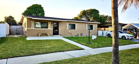1481 SW 7th Terrace