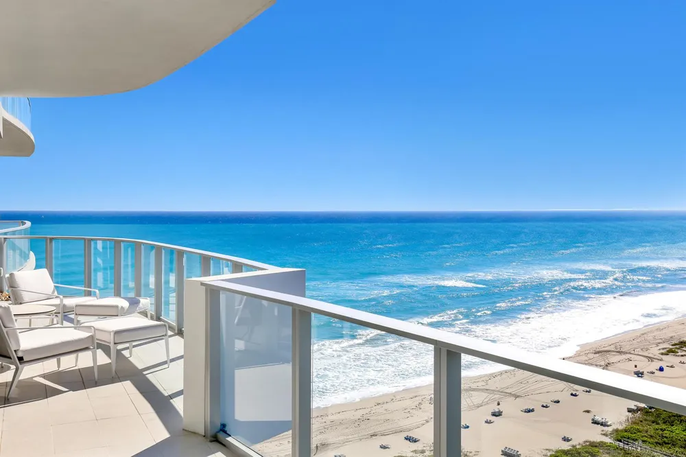 3100 Ocean Dr #1805 Singer Island, FL 33404