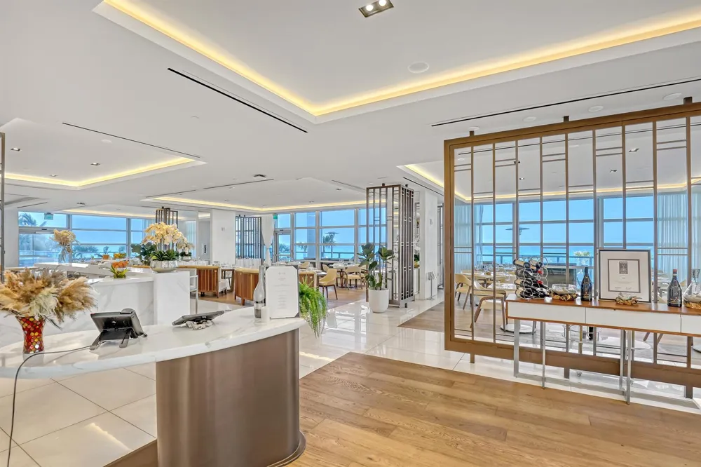 3100 Ocean Dr #1805 Singer Island, FL 33404