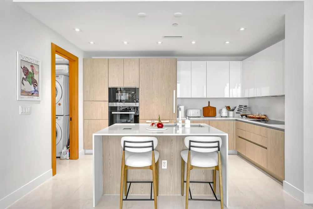 3100 Ocean Dr #1805 Singer Island, FL 33404