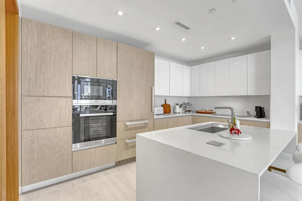 3100 Ocean Dr #1805 Singer Island, FL 33404