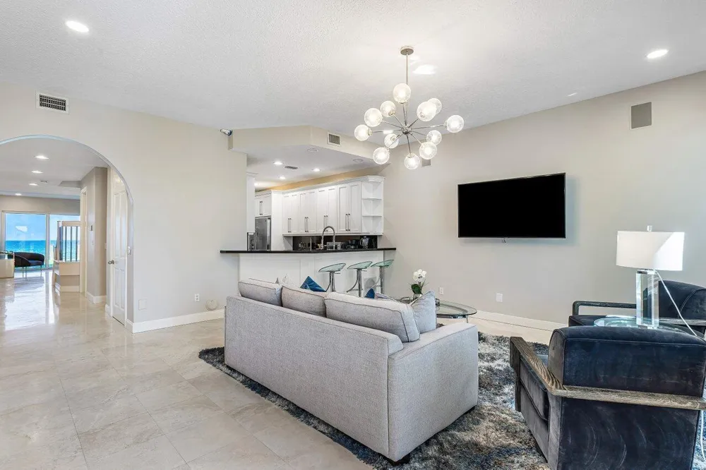 4517 S Ocean Boulevard Highland Beach, FL 33487