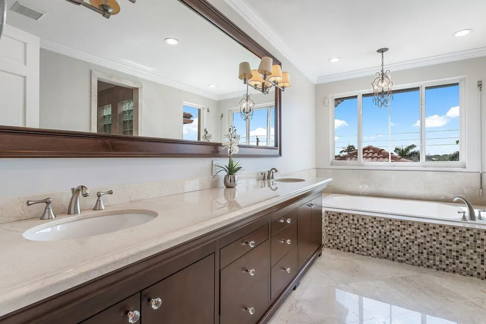4517 S Ocean Boulevard Highland Beach, FL 33487