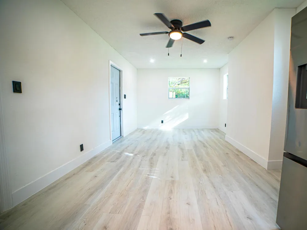 412 Columbus Parkway #2 Hollywood, FL 33021