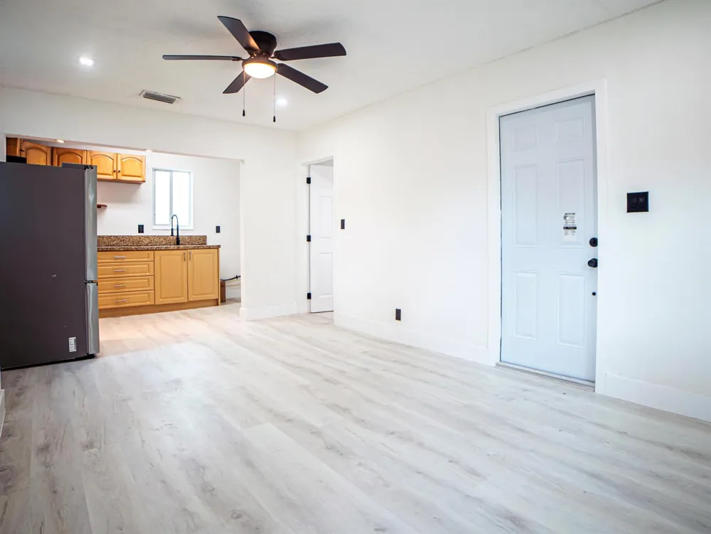 412 Columbus Parkway #2 Hollywood, FL 33021