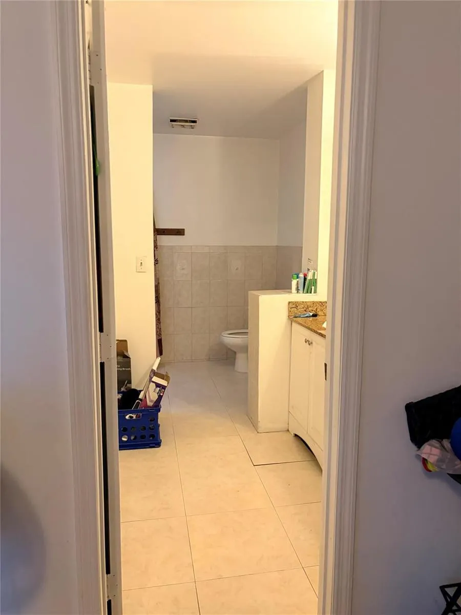 8208 SW 23 #18B North Lauderdale, FL 