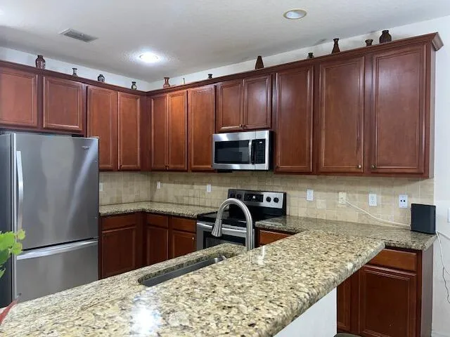 5845 Gypsum Place West Palm Beach, FL 33413