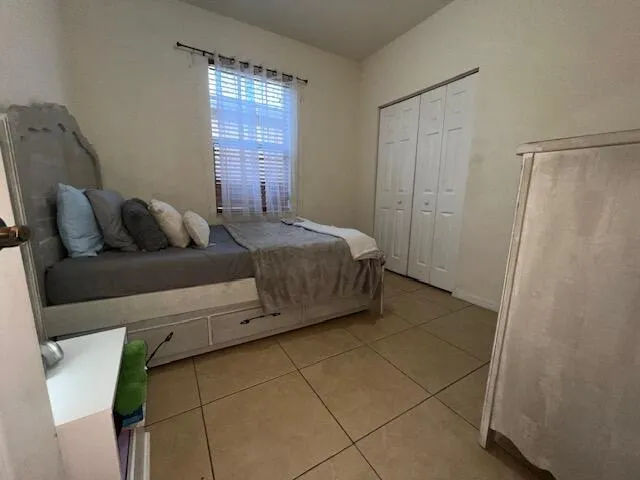 5845 Gypsum Place West Palm Beach, FL 33413