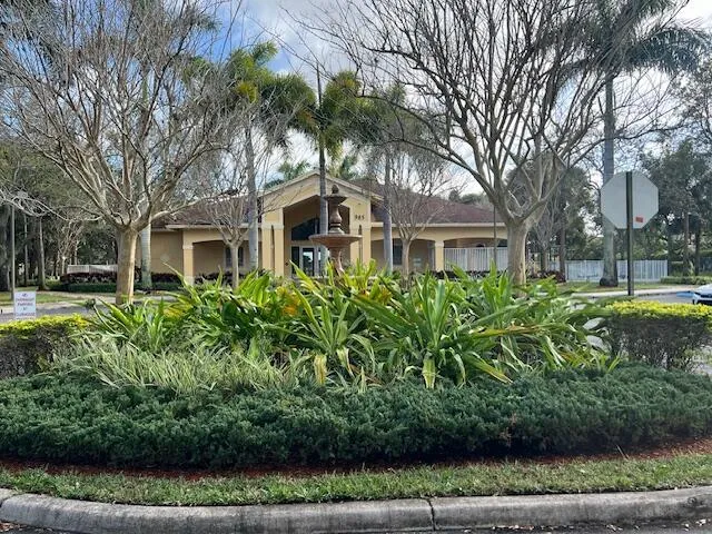 5845 Gypsum Place West Palm Beach, FL 33413