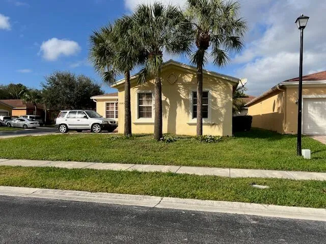 5845 Gypsum Place West Palm Beach, FL 33413