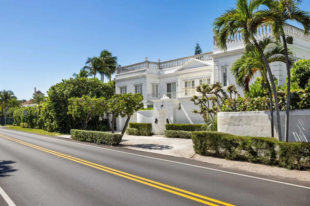 1048 S Ocean Boulevard Palm Beach, FL 33480