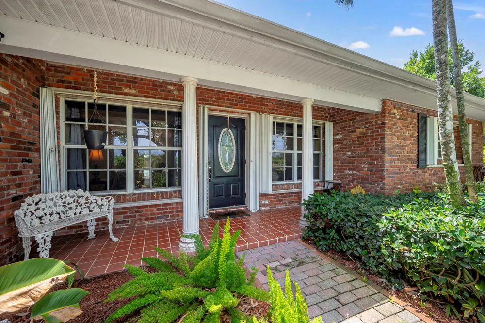 13348 Us Highway 441 Canal Point, FL 33438
