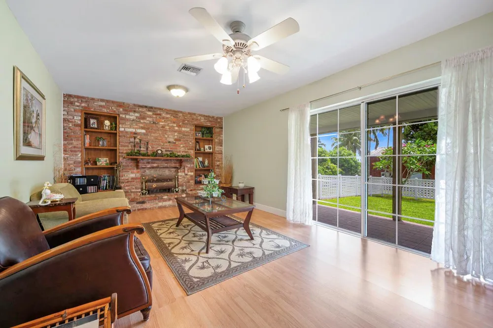 13348 Us Highway 441 Canal Point, FL 33438