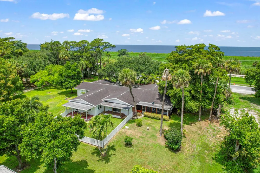 13348 Us Highway 441 Canal Point, FL 33438